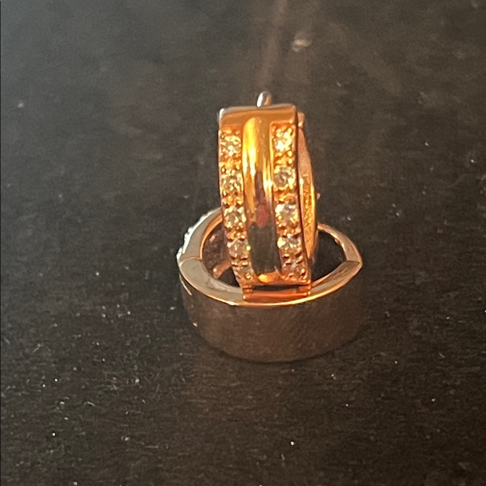 925 STERLING/ROSE GOLD HUGGIES CZ